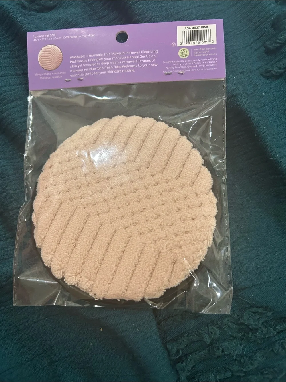 Makeup remover cleansing pad